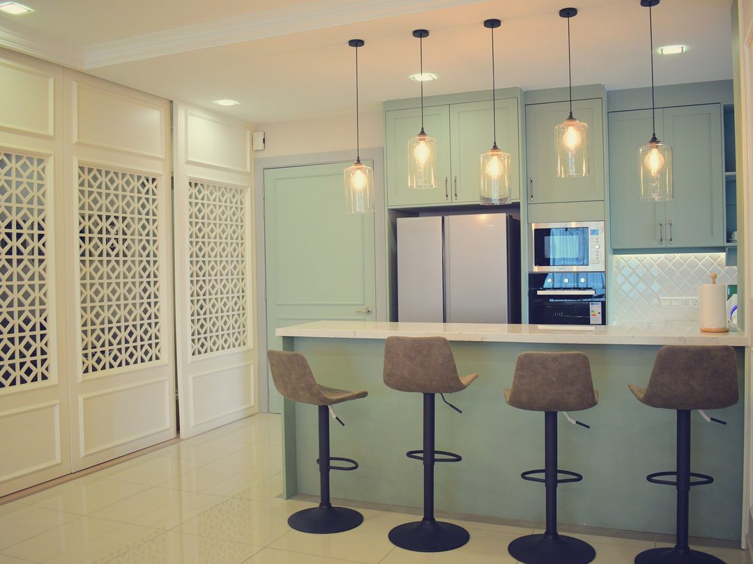 Breakfast bar in mint green with marble top